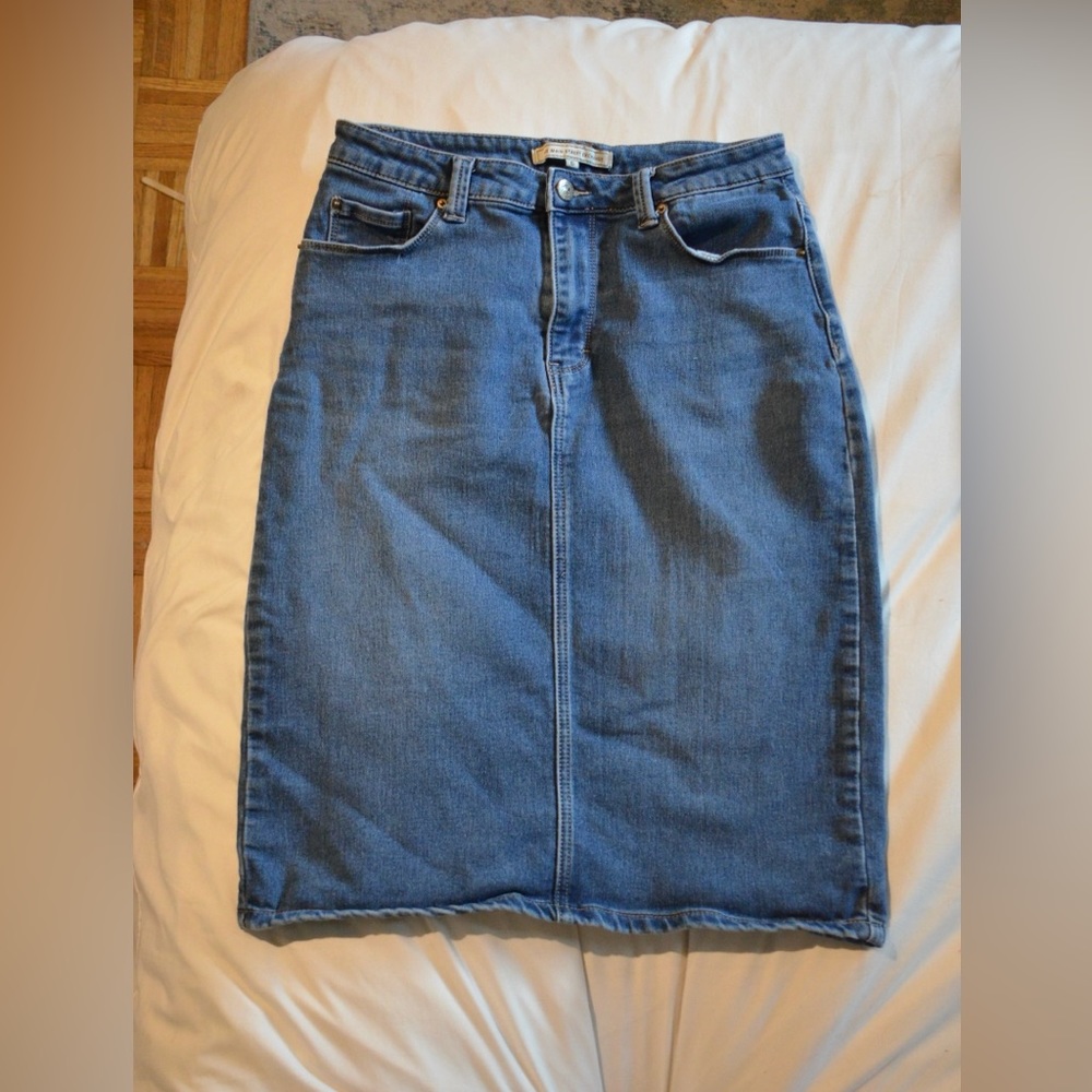Main Street Exchange - like new - blue denim.